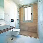 Local Urban Living 4*