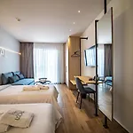 公寓式酒店 Local Urban Living 4*