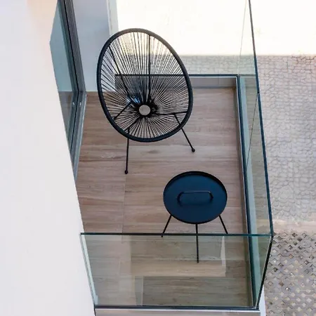 Local Urban Living Aparthotel Volos