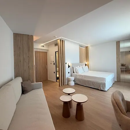 Local Urban Living 4*