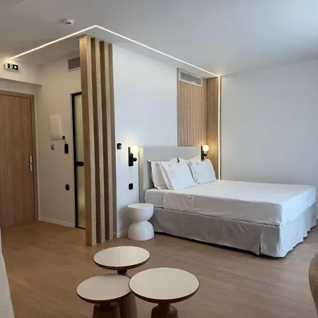 Local Urban Living 4*