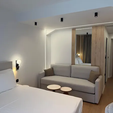 Local Urban Living מלון דירות 4*